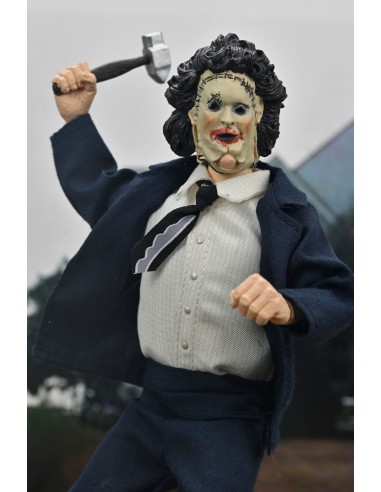 Texas Chainsaw Massacre Clothed...