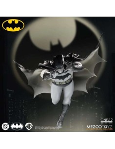 Mezco Toys Batman Tear One...