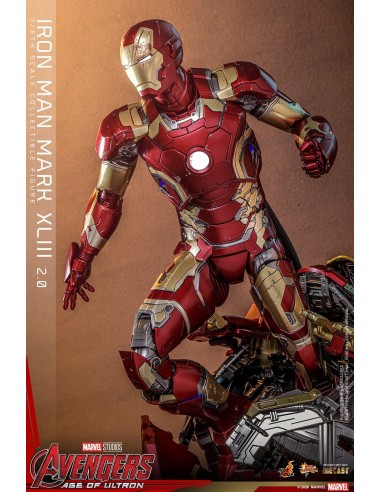 Hot Toys Avengers Age of Ultron Movie...