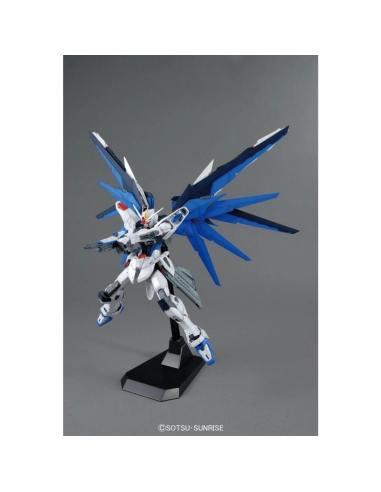 Bandai Gundam Freedom Ver. 2.0 Master...