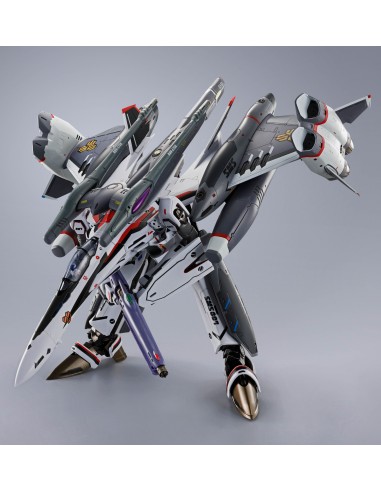 Macross Frontier DX Chogokin Tornado...