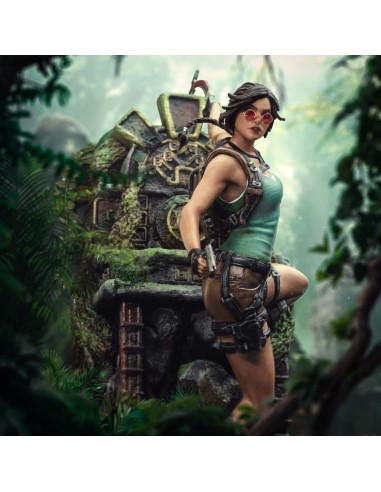 Tomb Raider Deluxe Art Scale Statue... Tomb Raider Deluxe Art Scale Statue...