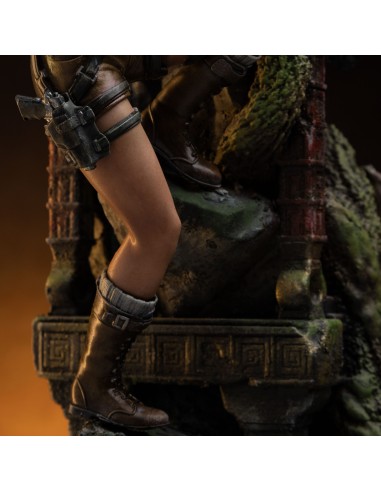 Tomb Raider Deluxe Art Scale Statue... Tomb Raider Deluxe Art Scale Statue...