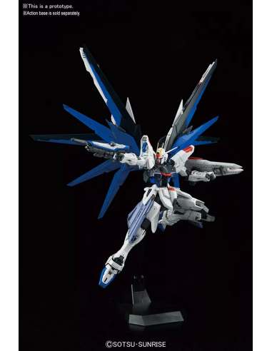 Gundam Freedom Ver 2.0 Master Grade Gundam Freedom Ver 2.0 Master Grade
