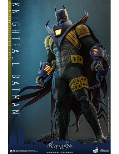 Hot Toys Batman Arkham Origins...