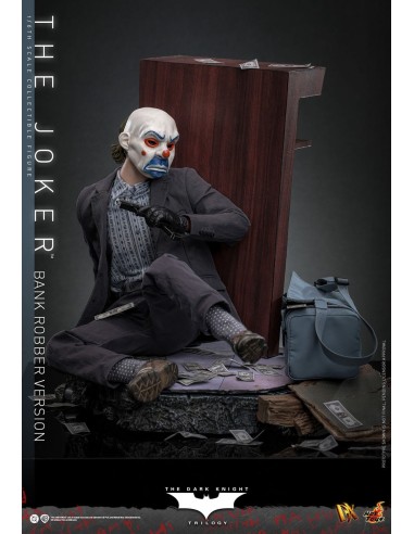 Hot Toys The Dark Knight DX 1/6 The... Hot Toys The Dark Knight DX 1/6 The...
