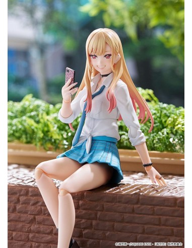 Max Factory My Dress-Up Darling Figma...