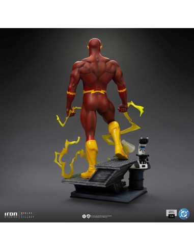 Iron Studios DC Comics Legacy Replica... Iron Studios DC Comics Legacy Replica...