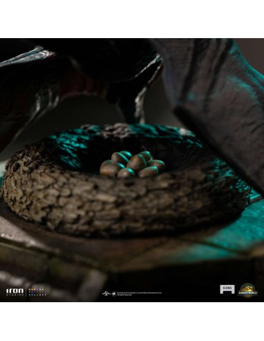 Iron Studios Jurassic World Rebirth... Iron Studios Jurassic World Rebirth...