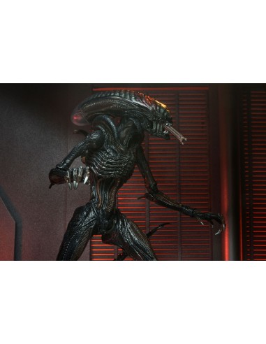 Neca Alie Romulus Scorched Xenomorph